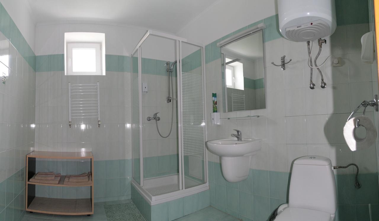 Karpaty Viking Motel Nizhneye Sinevidnoye Bilik gambar