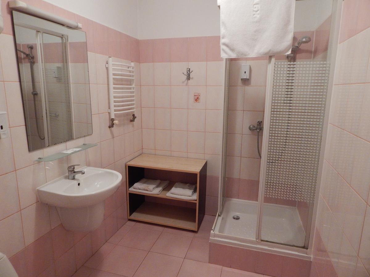 Karpaty Viking Motel Nizhneye Sinevidnoye Luaran gambar